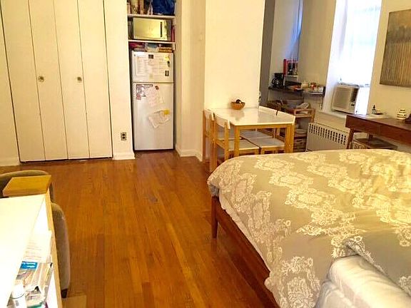 2nd image of 495 W End Ave APT 3L
