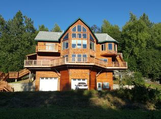 17046 Feodosia Dr, Anchorage, AK 99516