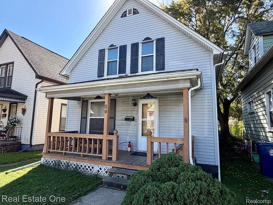 56 E Henry St, photo 3