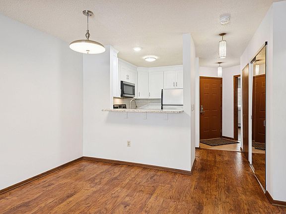 5th image of 7621 Edinborough Way APT 2108
