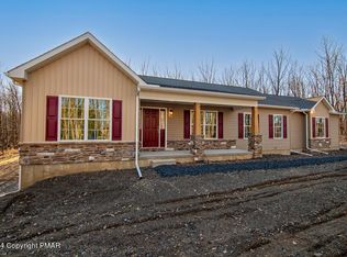 319 Deer Trail Dr, Effort, PA 18330