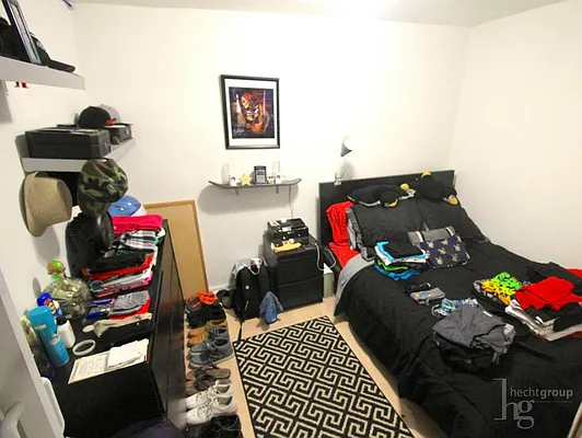 Rented by Hecht Group | media 9