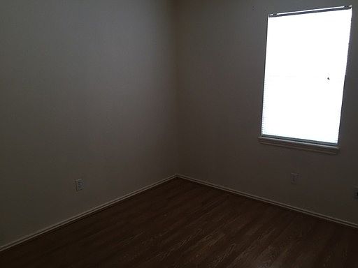4th image of 3429 Hyden Ave
