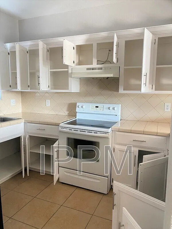 2 bed, 2.0 bath, 995 sqft, $875 — Photo 3