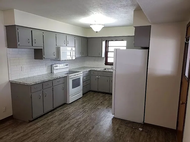 308 Garden Ave — Photo 5