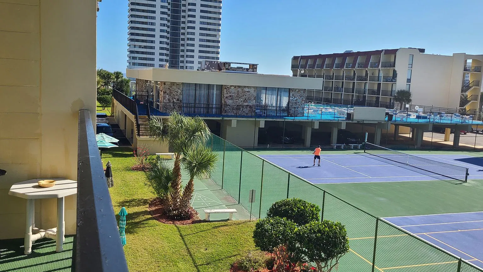 Amazing Ocean View from Pool or Jacuzzi - 1 Bedroom 1 Bath in Daytona Beach — Photo 3