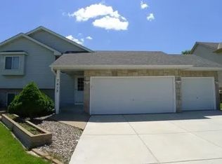 7615 Alyssa Rd, Woodbury, MN 55125