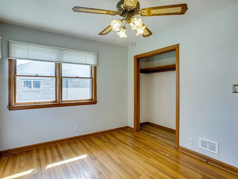2110 Boudreau Dr — Photo 15