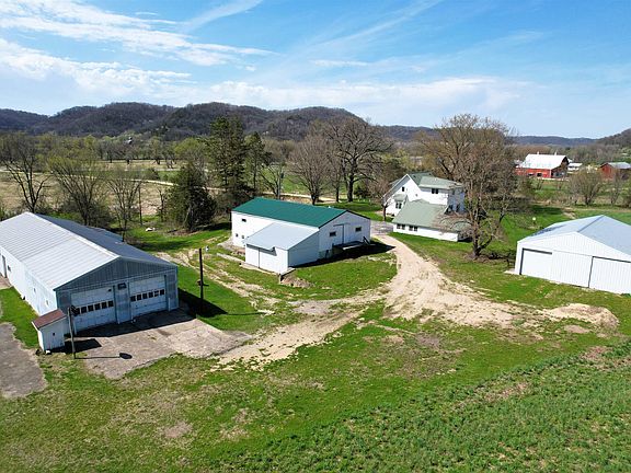 5th image of 47298 Honey Farm Rd