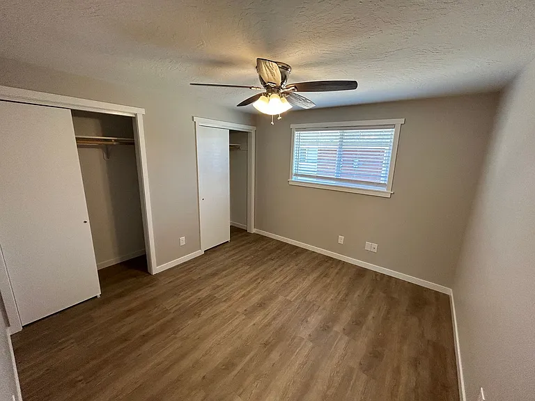 323 East Wabash Avenue — Photo 36