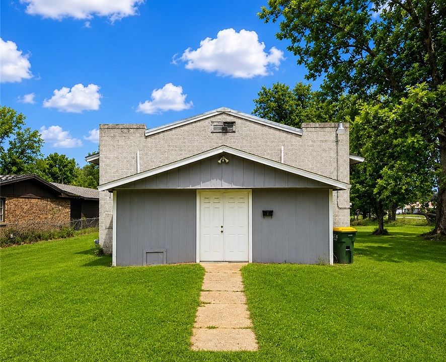 1st image of 507 N Navasota St