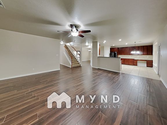 4th image of 26247 Meadowlark Bay