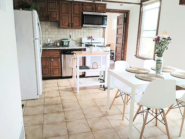 2592 Massachusetts Ave #3 — Photo 4