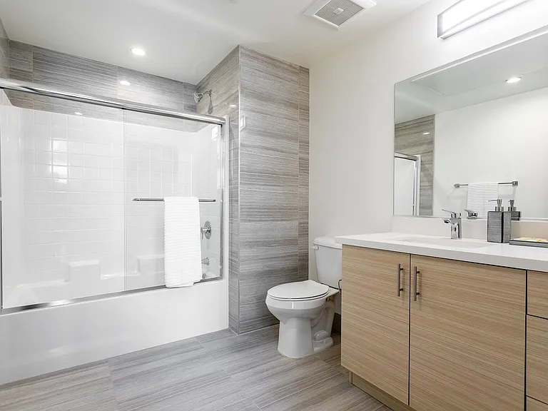 Lido Apartments - 1039 S Hobart — Photo 10