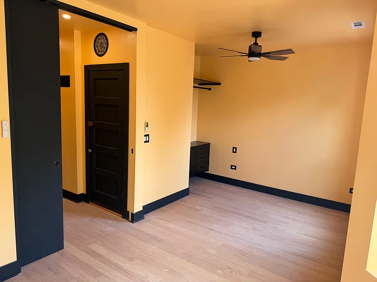 3745 W Shakespeare Ave #2 — Photo 8