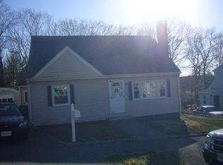 11 Cannon Rock Rd, Lynn, MA 01904
