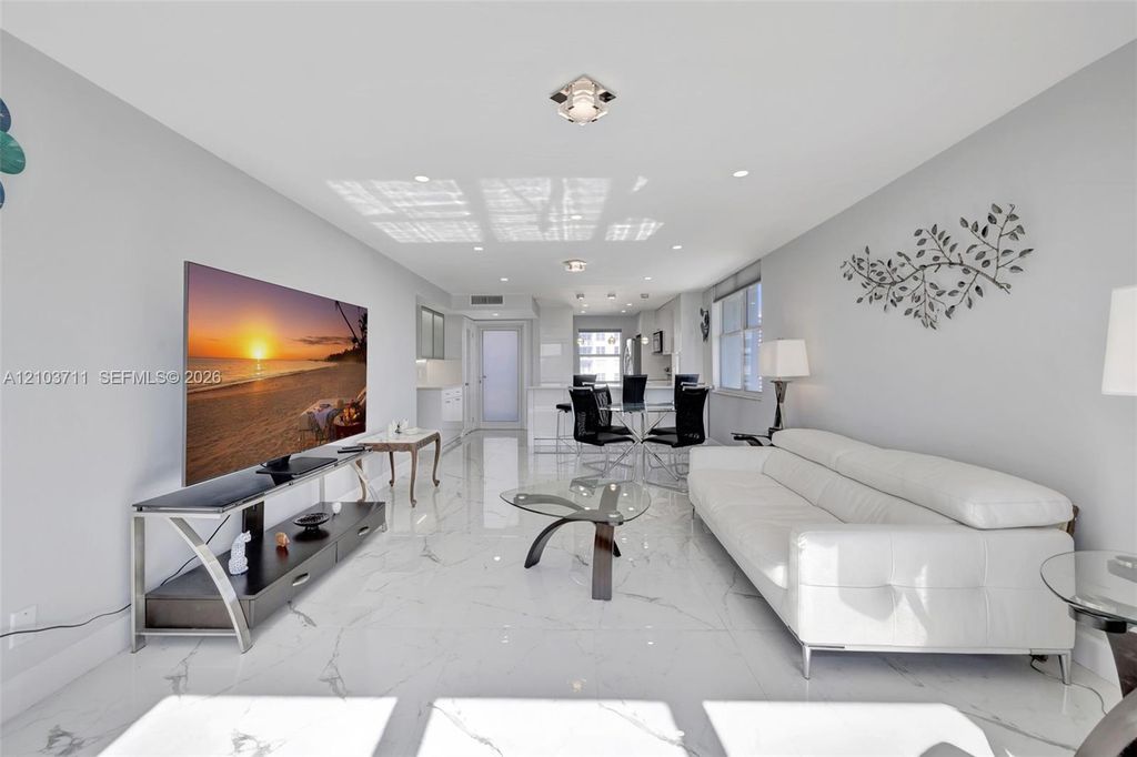201 N Ocean Blvd APT 904, photo 9