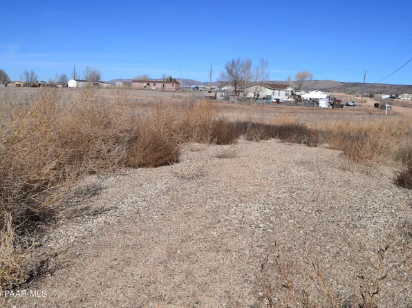 60 W Acapulco Way, Paulden, AZ 86334