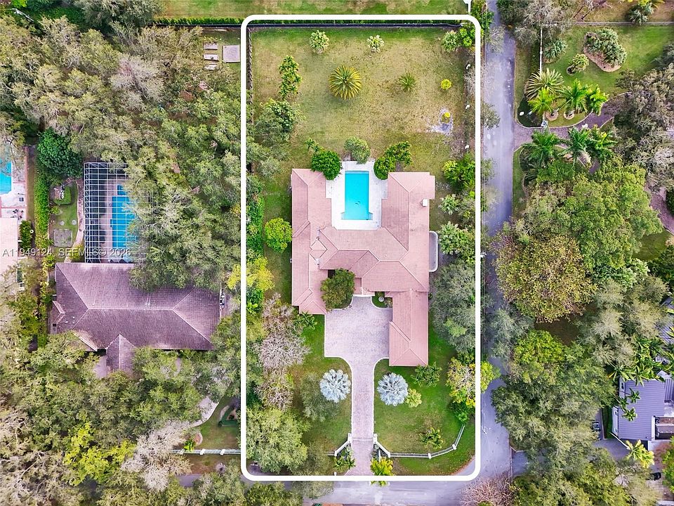 1st image of 8480 SW 98th St