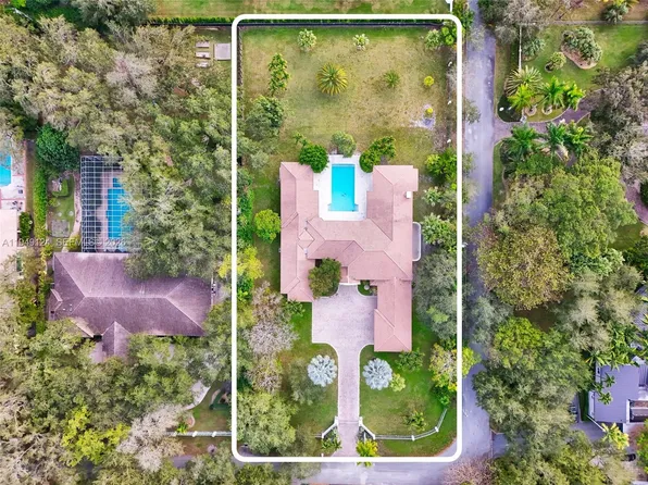 8480 SW 98th St, Miami, FL 33156