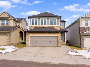76 S Nolancrest Grn NW, Calgary, AB T3R 0V7