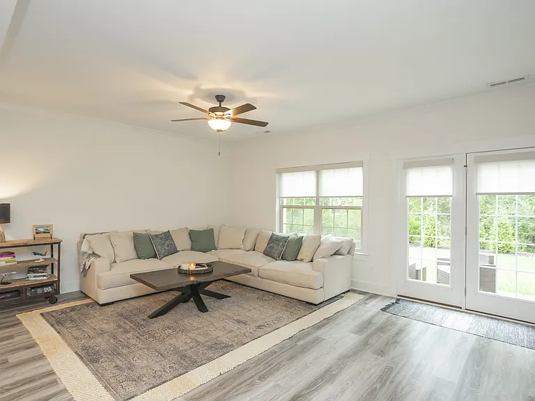 3337 Alta Ln — Photo 8