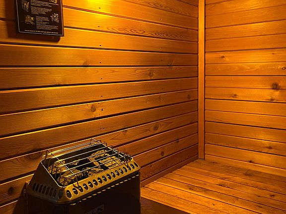 Controls for heat on bottom of heating machine and water needs to be continually added, wonderful cedar smell!
