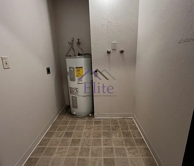 8019 N Bicentennial Loop SE #C — Photo 8