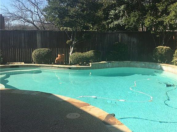 4th image of 1244 Dumont Dr