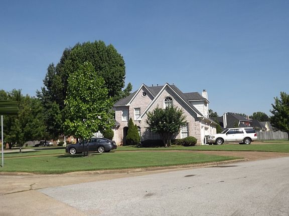 2nd image of 7694 Antigua Dr