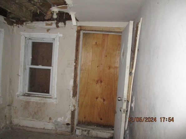 chicago-illinois-2066335347 picture