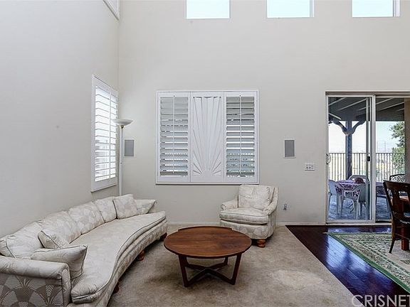 3rd image of 27277 Valderrama Dr