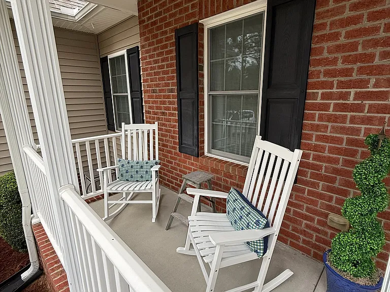 107 Ritter Dr — Photo 3