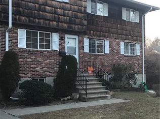 265 Edgemoor Rd APT B, Bridgeport, CT 06606