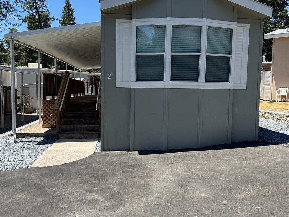 1st image of 2900 Park Way Dr #2