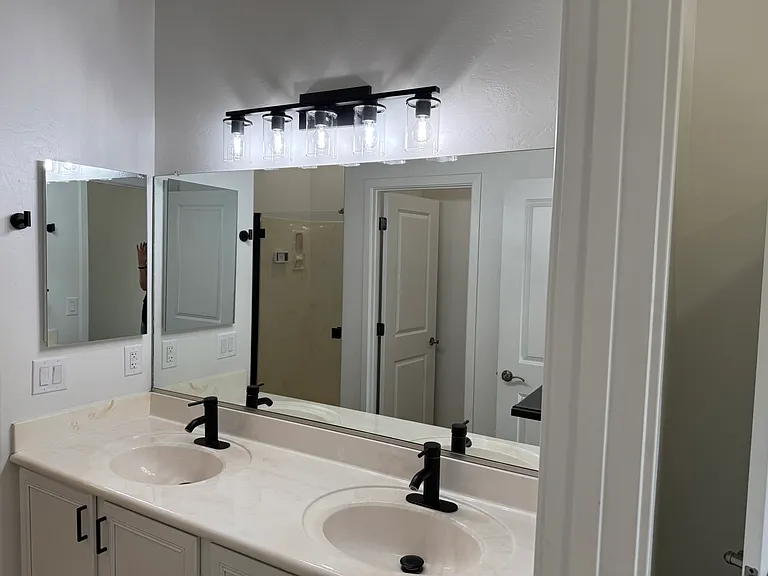 2028 E River Rd #203 — Photo 24