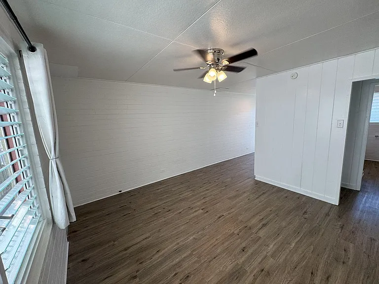 1116 Isenberg St — Photo 6