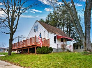 317 McGovern Rd, Houston, PA 15342