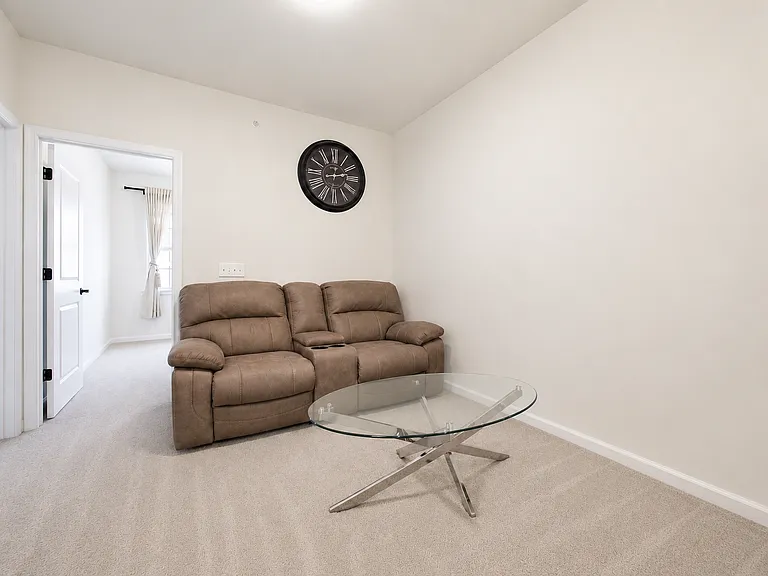 44 Leahy Dr — Photo 25