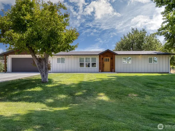 939 Stanley Drive, College Place, WA 99324