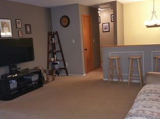 905 Avenue R, Matamoras, PA 18336