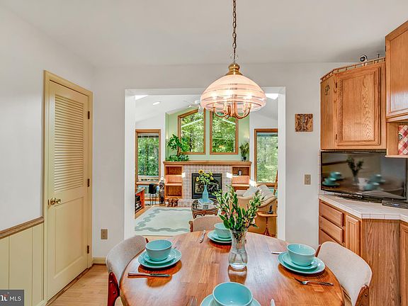4th image of 8701 Sudbury Pl