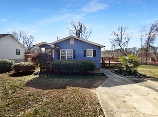 2725 Fair Oaks Dr, Gastonia, NC 28054