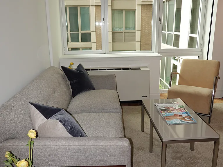 1510 Lexington Ave #4A — Photo 6