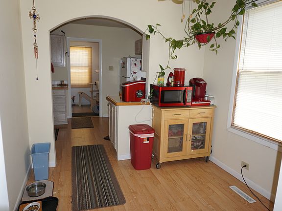 5th image of 144 E Lake Park Ave