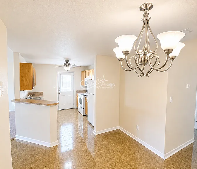 2704 Vernice Loop #A — Photo 7
