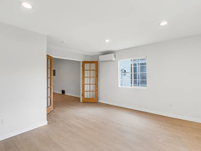 1144 S Wooster St #1 — Photo 8