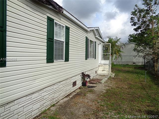 1st image of 220 NE 12th Ave Lot 116