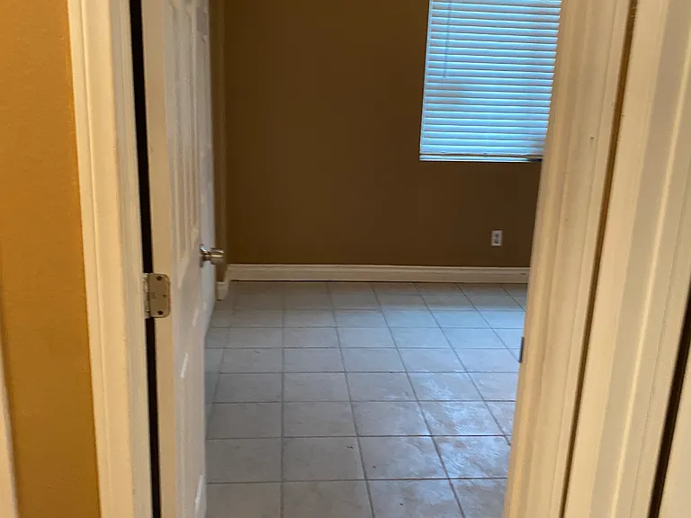 16510 Lakeshore Dr — Photo 18