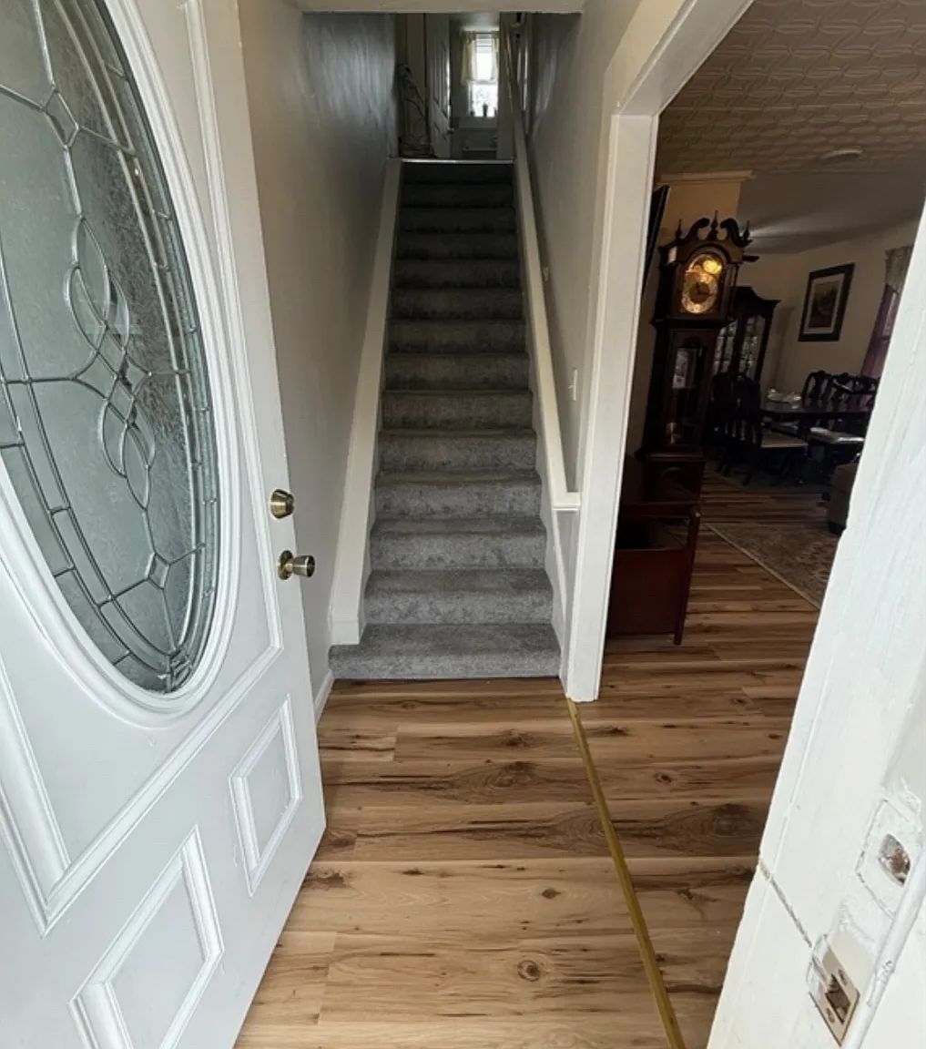 3 bed, 1.5 bath, $2,100 — Photo 2